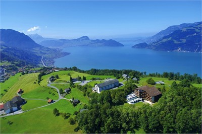 Seeblick Höhenhotel in Emmetten