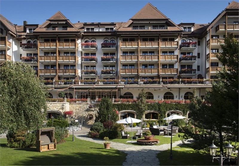 PARK Gstaad - Aussenansicht - Seminarhotels Schweiz - MICE Service Group
