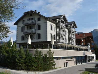 The Alpina Mountain Resort & Spa - Aussenansicht - Seminarhotels Schweiz - MICE Service Group